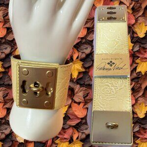 Patricia Nash Beige Sand Tooled Floral Leather Pattern Turn Lock Cuff Bracelet